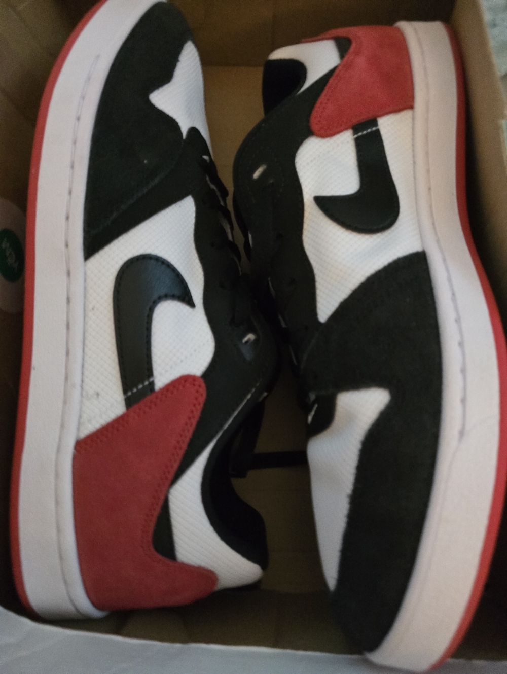 NIKE SB ALLEYOOP WHITE/BLACK/UNIVERSITY RED SKATE SHOES - Picture 6 of 11